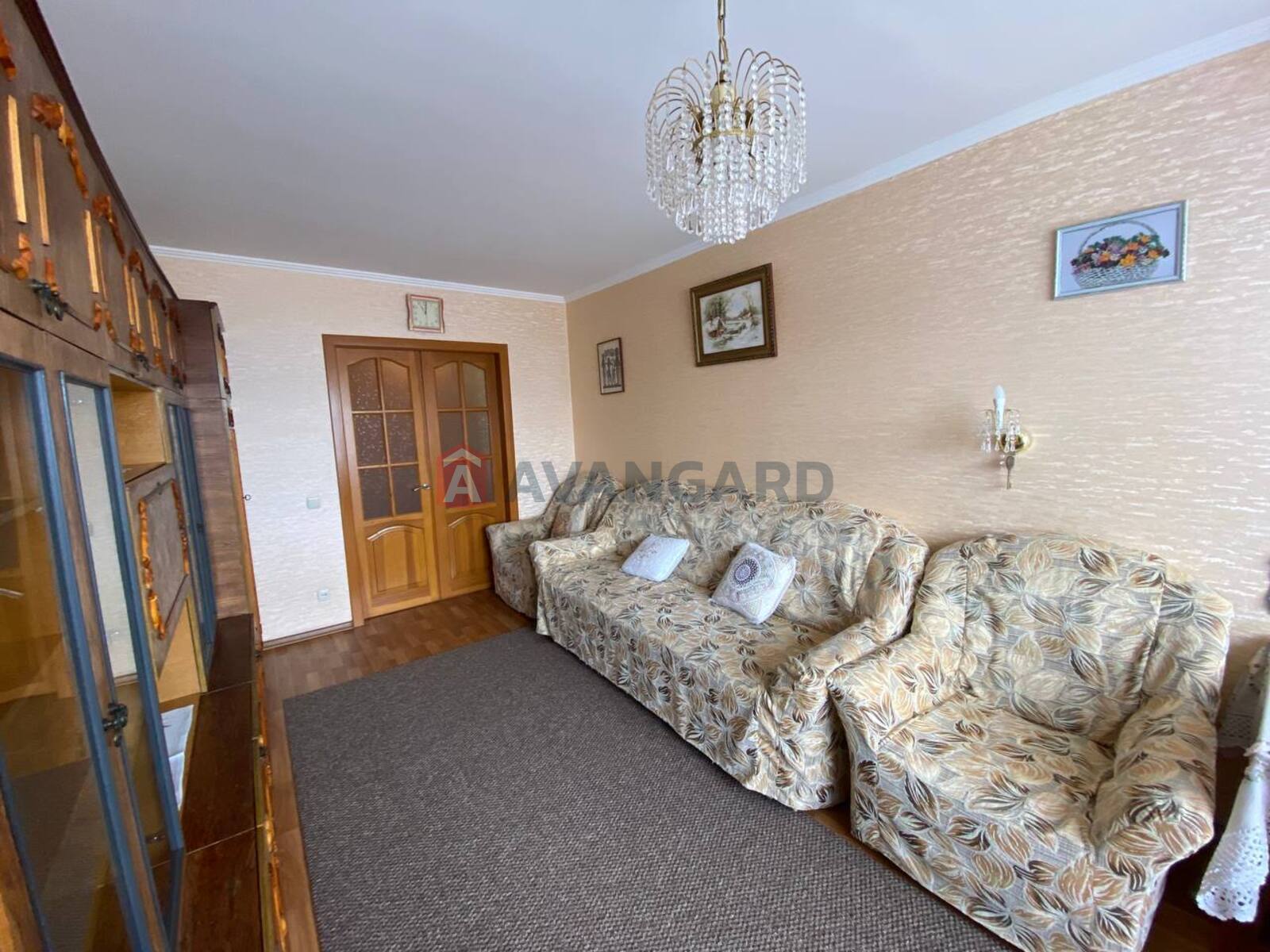 3 ��. ��������, 67/40/9 ��. �., 7/9 ������ ���� 11