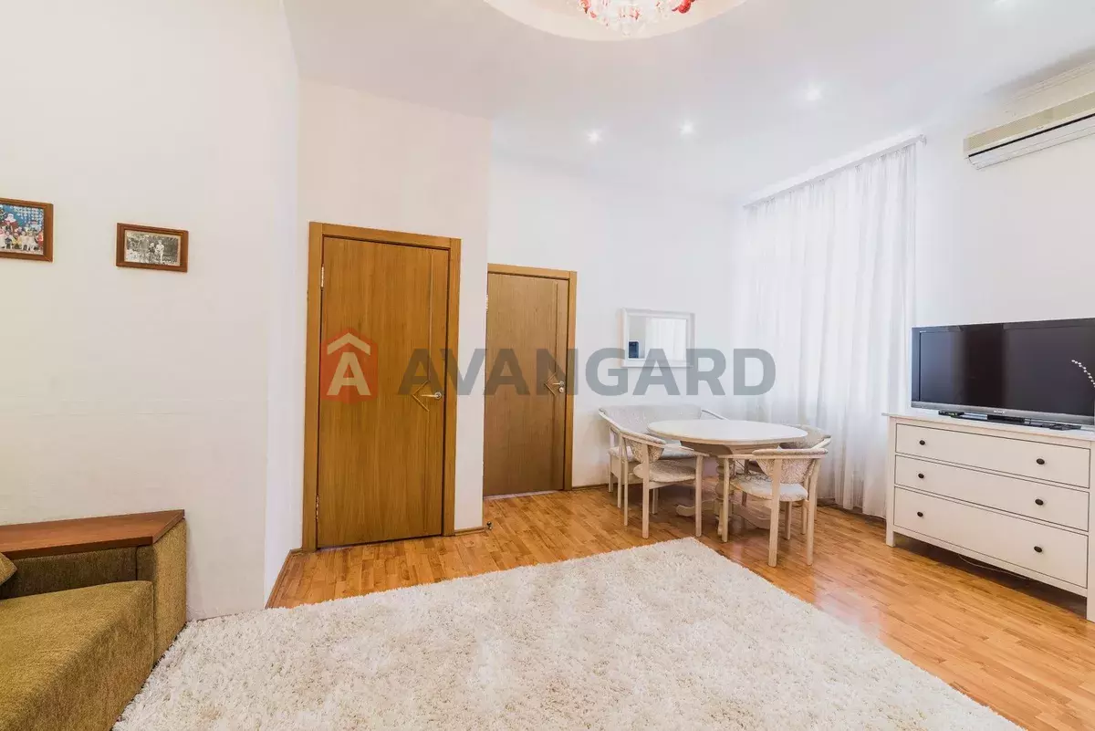 3 ����. ��������, 77/-/17 ��. �., 3/4 ���� ���� 3