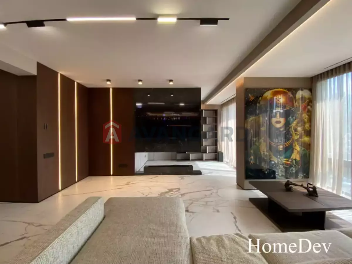 4 ��. ��������, 138/-/25 ��. �., 4/6 ������ ���� 10