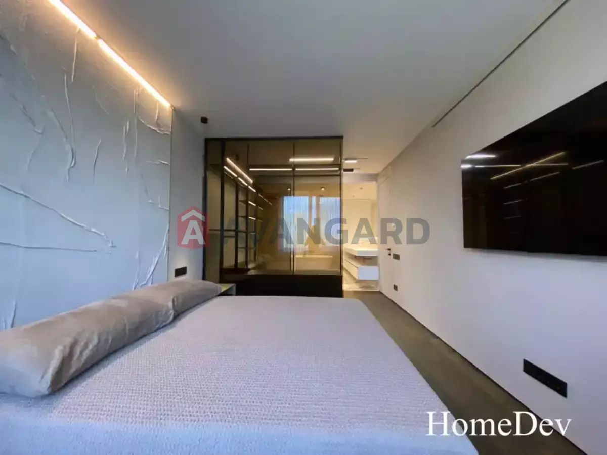 4 ��. ��������, 138/-/25 ��. �., 4/6 ������ ���� 11