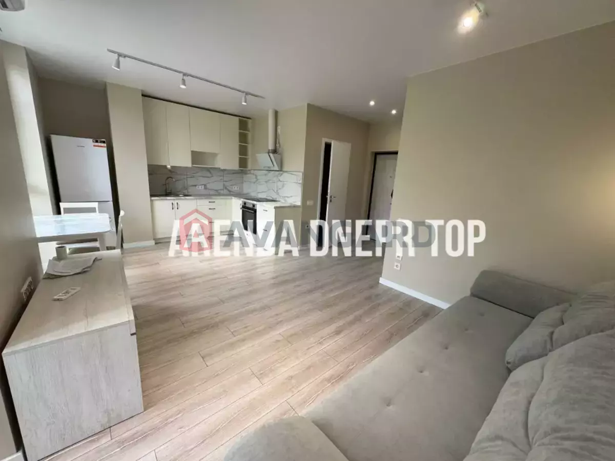 1 ��. ��������, 32/-/- ��. �., 3/6 ������ ���� 4