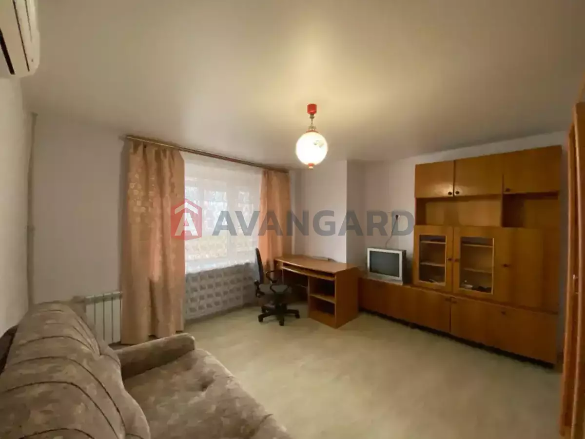 1 ����. ��������, 42/-/9 ��. �., 10/12 ���� ���� 3