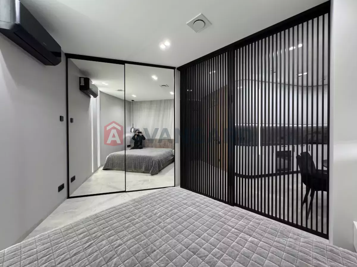 2 ��. ��������, 54/-/- ��. �., 5/25 ������ ���� 18