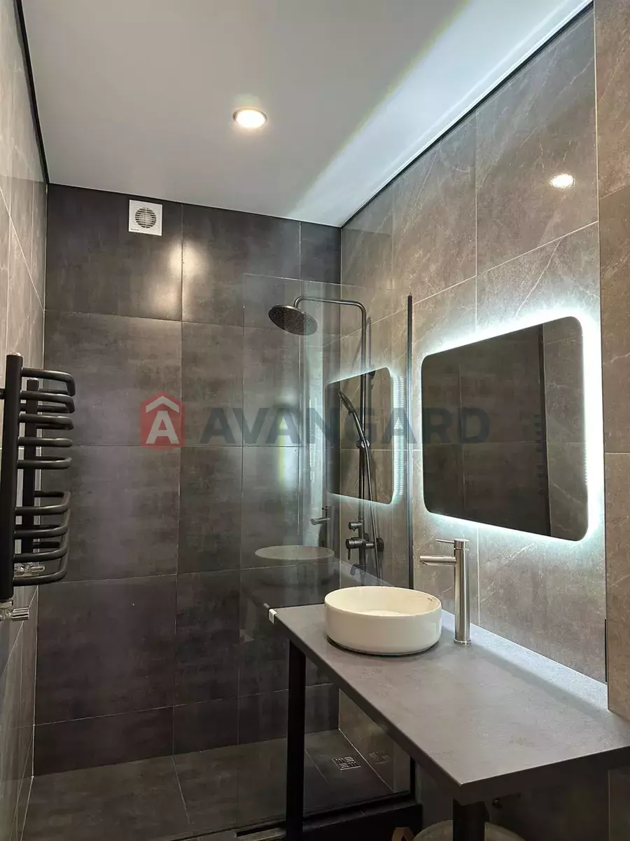 2 ����. ��������, 52/-/7 ��. �., 5/5 ���� ���� 7