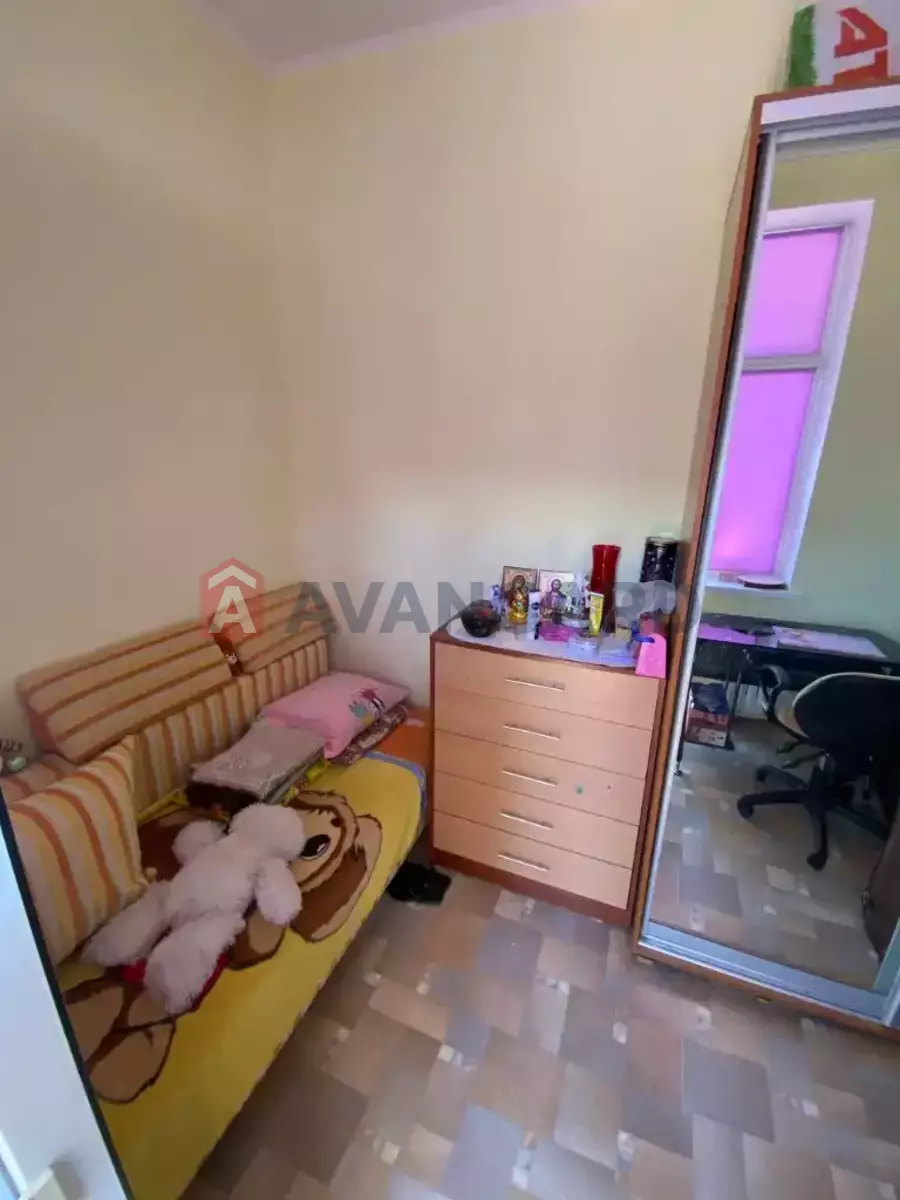 2 ��. ��������, 78/-/- ��. �., 4/4 ������ ���� 9