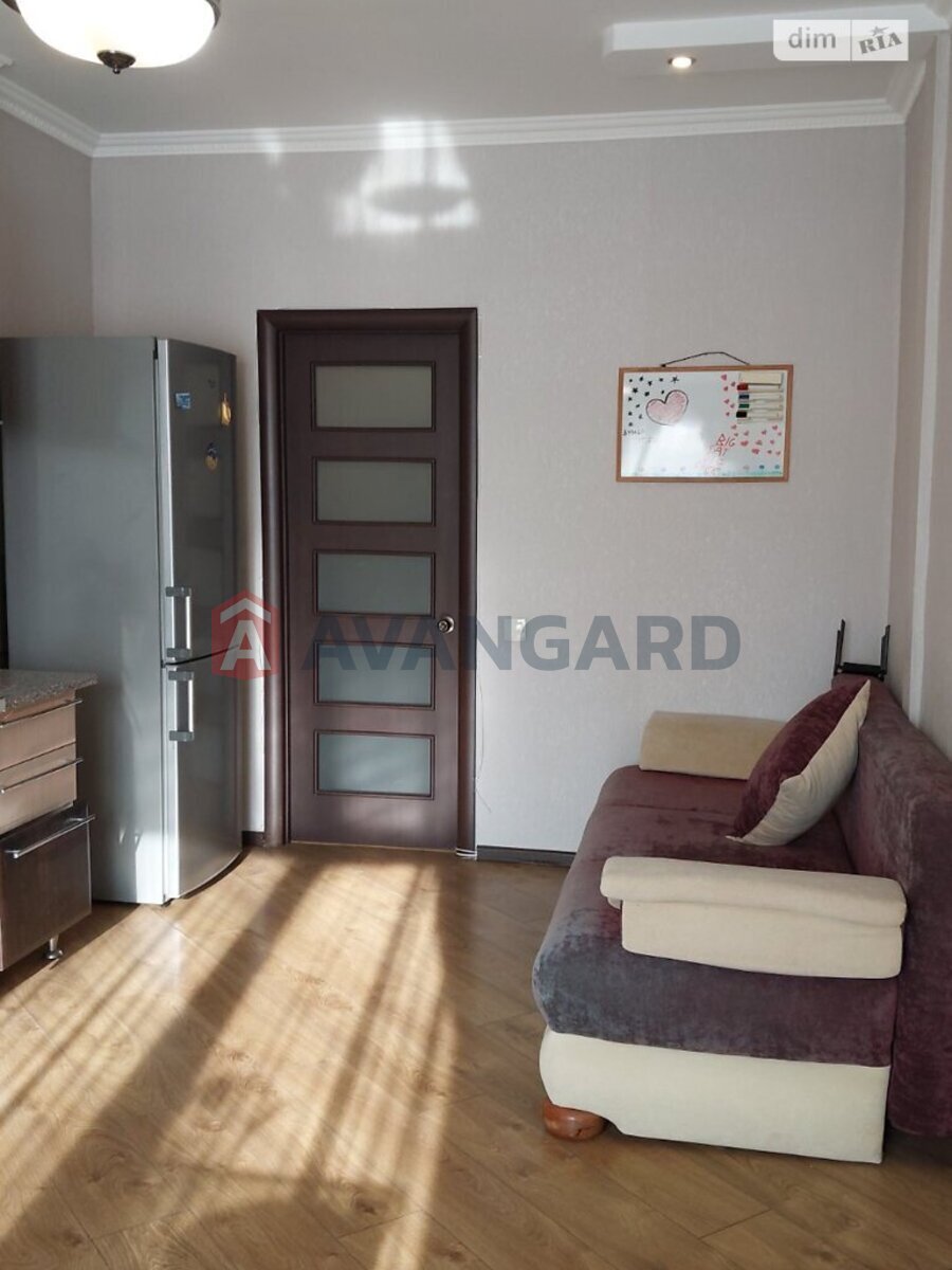 1 ����. ��������, 51/20/17 ��. �., 4/10 ���� ���� 5