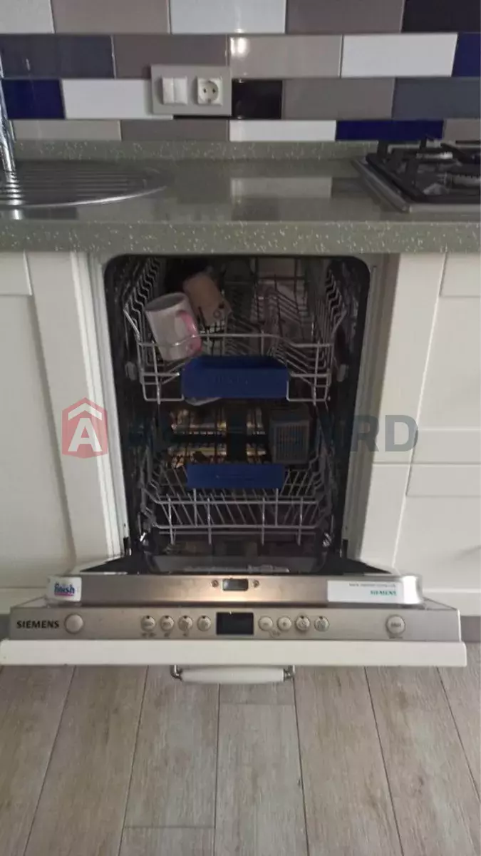 3 ����. ��������, 65/-/8 ��. �., 9/9 ���� ���� 7