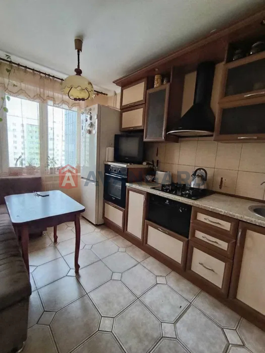 2 ����. ��������, 64/-/9 ��. �., 6/9 ���� ���� 4