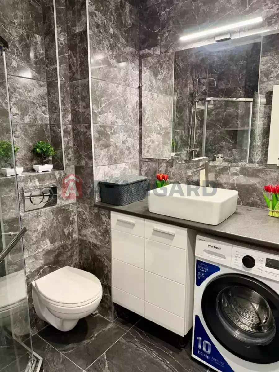 2 ��. ��������, 44/-/- ��. �., 8/10 ������ ���� 10