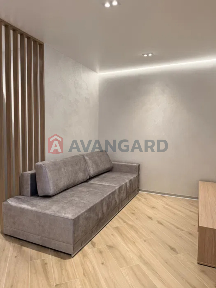 1 ��. ��������, 50/-/30 ��. �., 3/14 ������ ���� 6