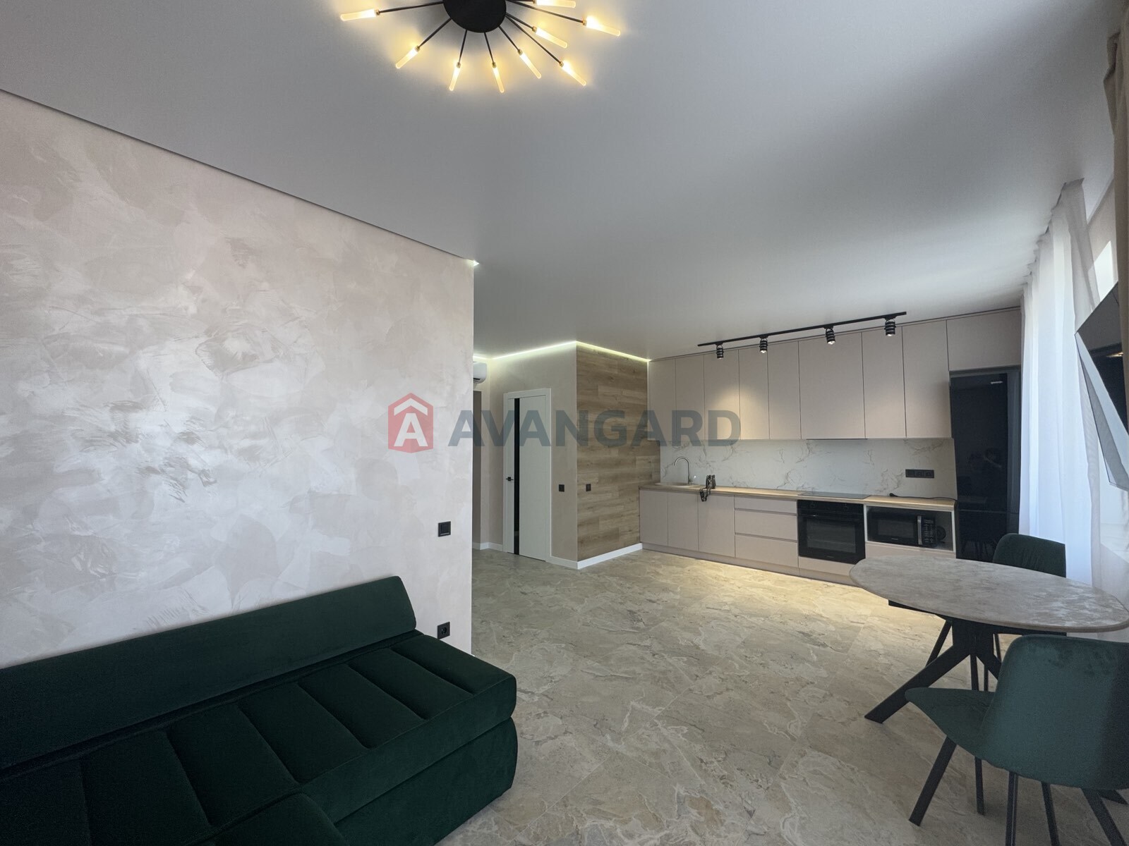 1 . , 40/-/24 . ., 8/10   4