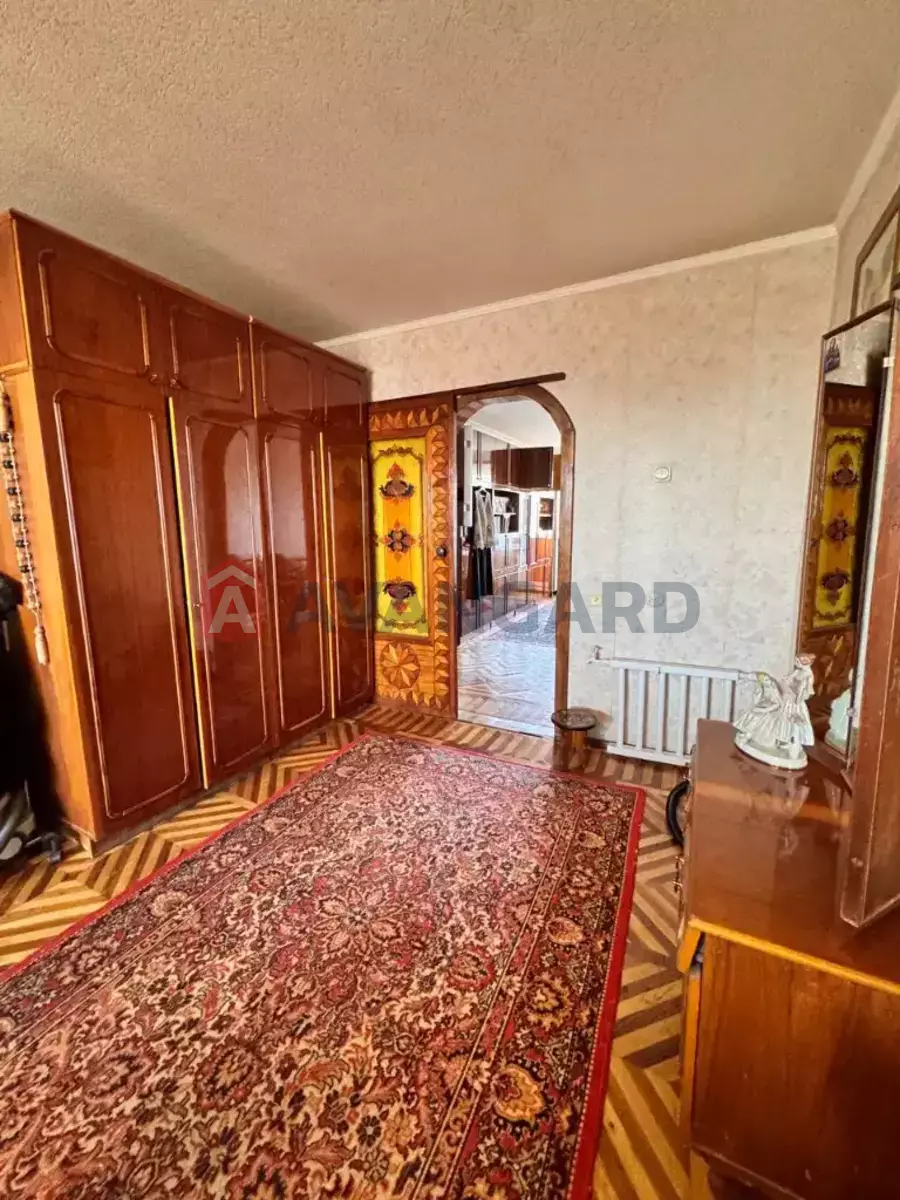 3 ��. ��������, 70/18/10 ��. �., 10/10 ������ ���� 22