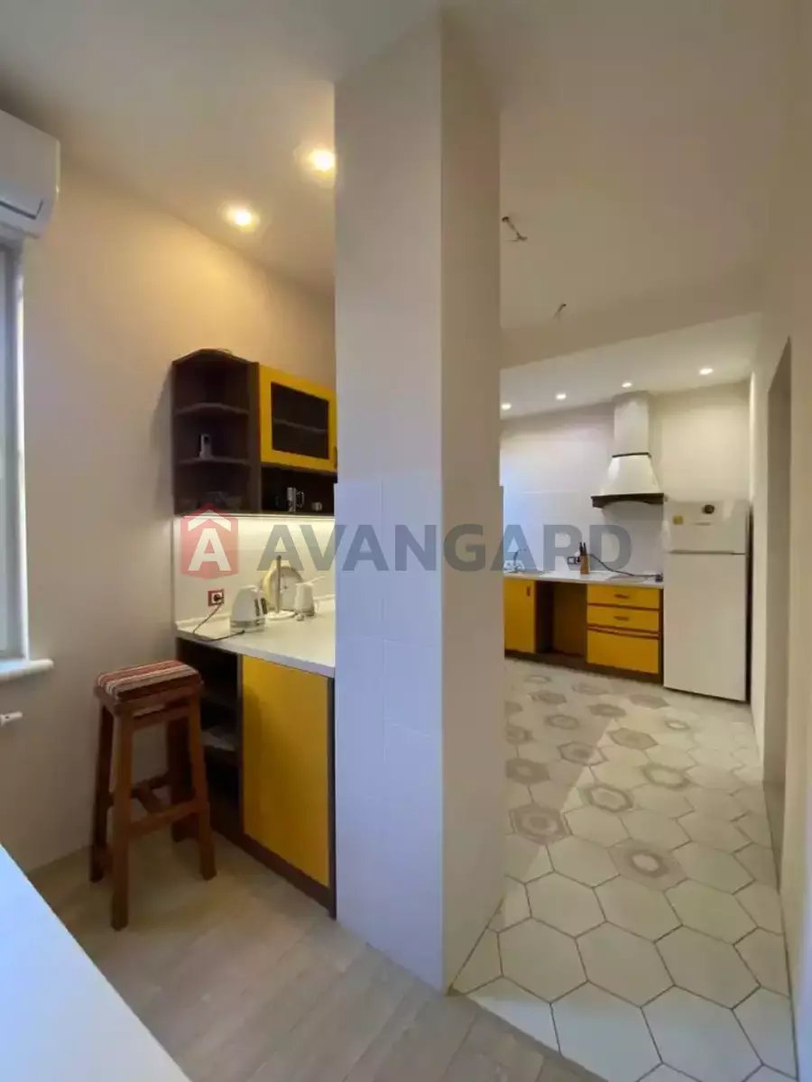 2 ��. ��������, 55/-/- ��. �., 3/5 ������ ���� 8