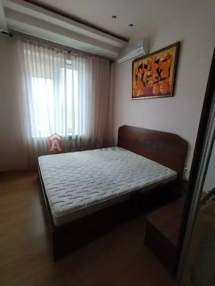 1 ��. ��������, 53/-/20 ��. �., 3/3 ������ ���� 4