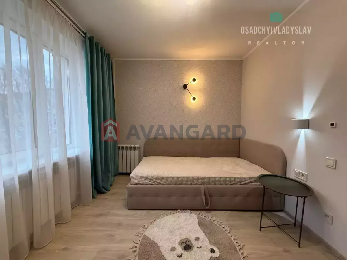 3 ��. ��������, 68/-/- ��. �., 7/9 ������ ���� 6