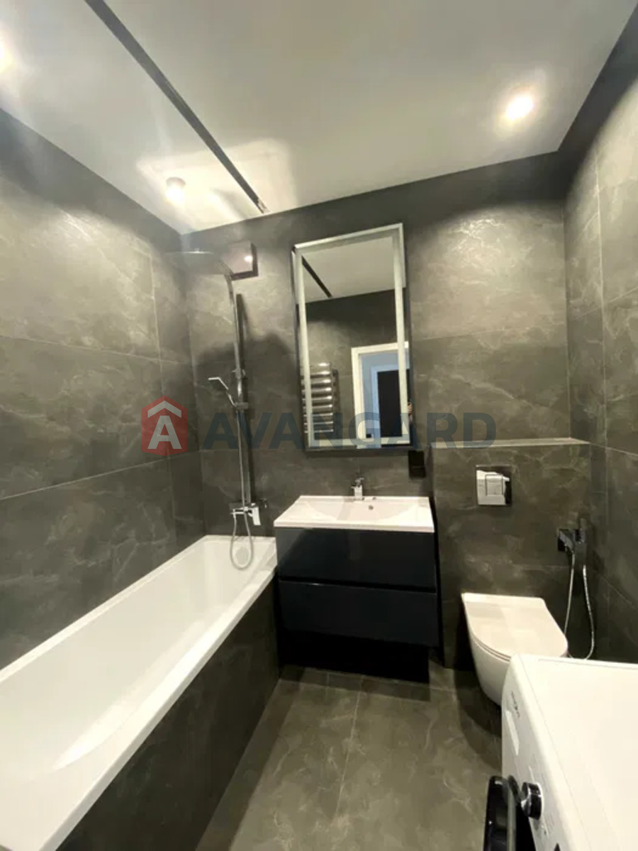 1 ����. ��������, 49/-/16 ��. �., 9/10 ���� ���� 9