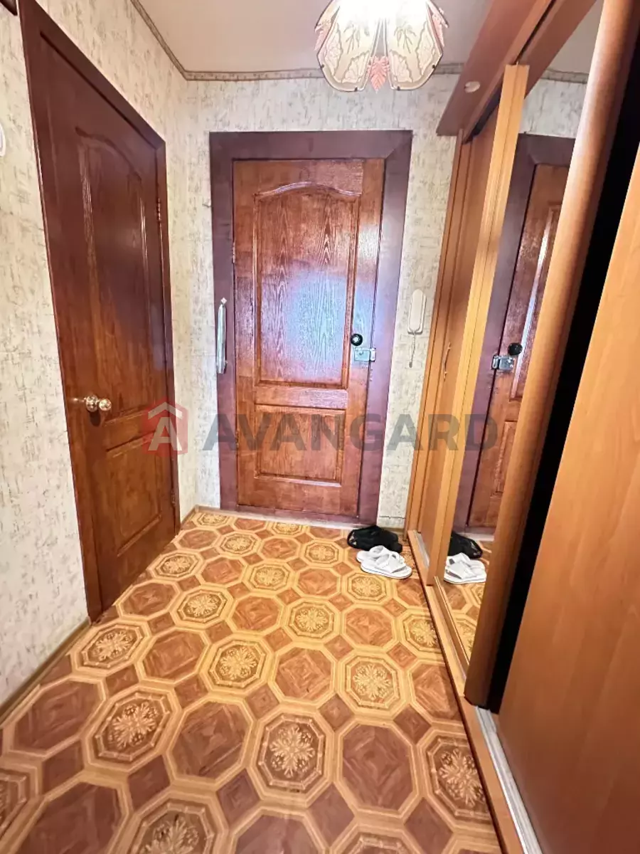 1 ��. ��������, 40/19/8 ��. �., 11/12 ������ ���� 3