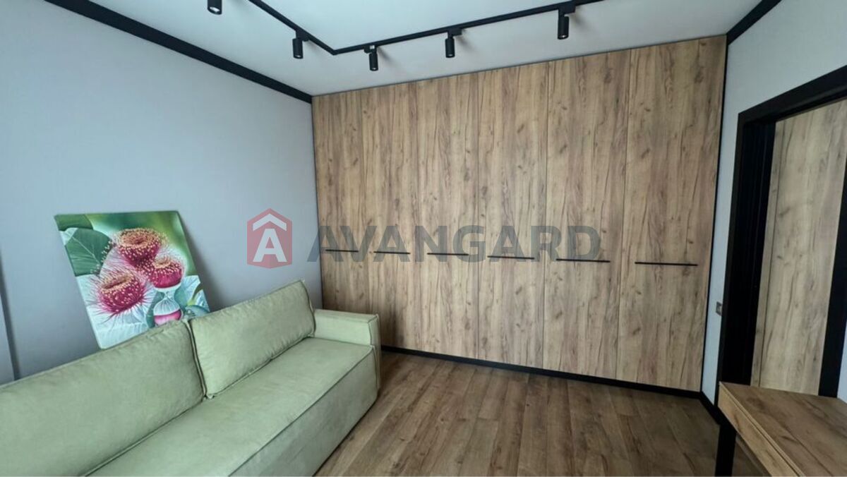 1 ����. ��������, 63/-/15 ��. �., 10/16 ���� ���� 8