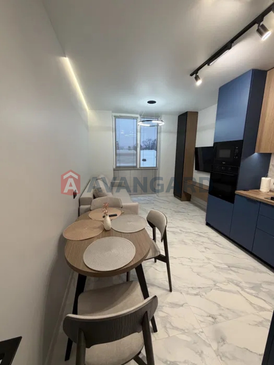 1 ��. ��������, 45/-/15 ��. �., 4/4 ������ ���� 16