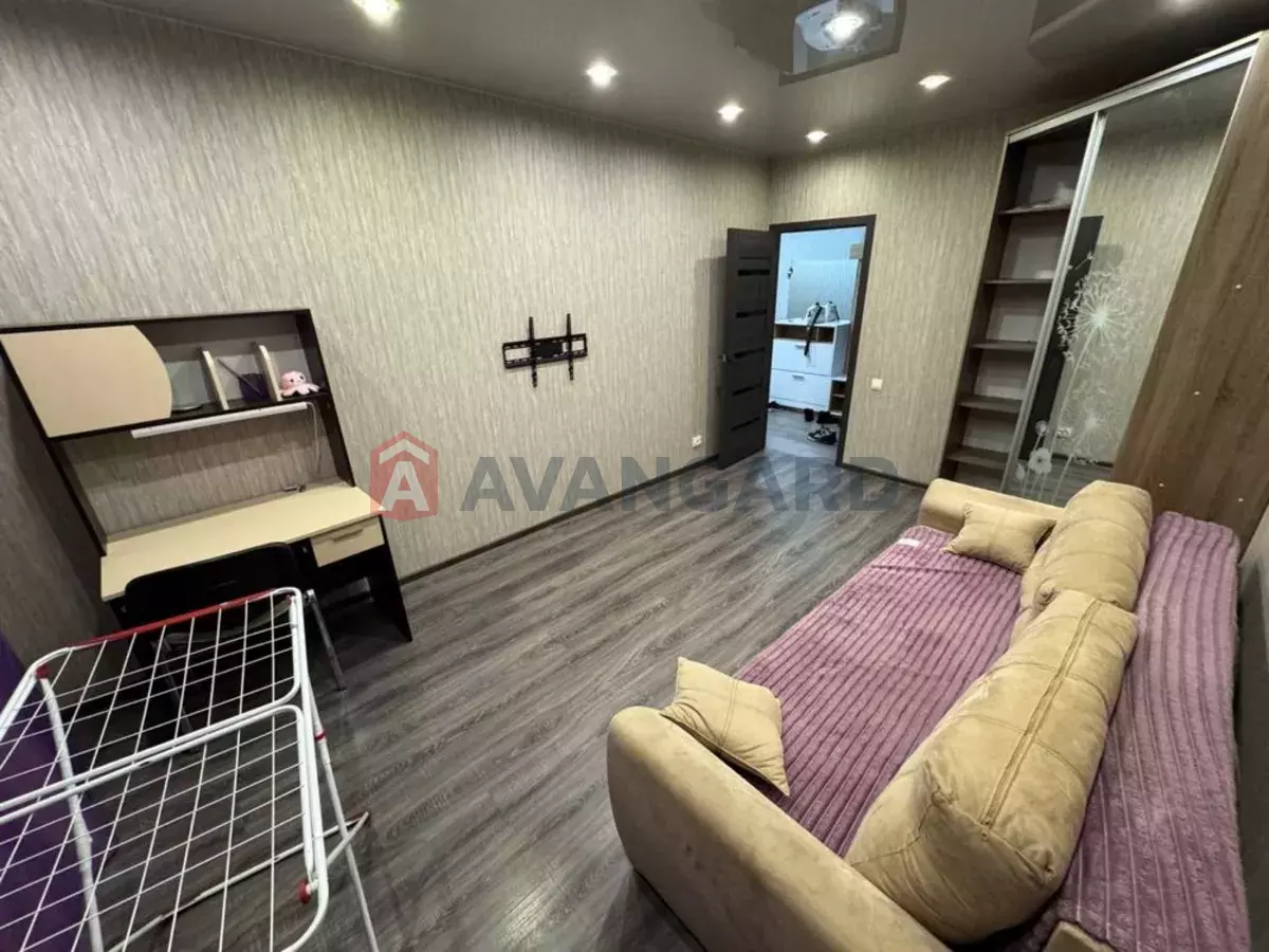 2 ����. ��������, 68/-/15 ��. �., 12/12 ���� ���� 7