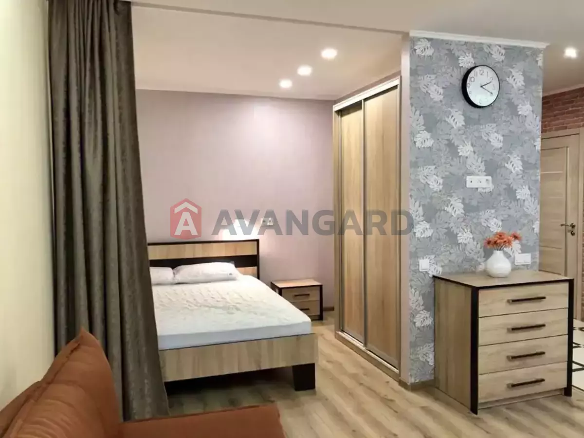 1 ����. ��������, 44/-/15 ��. �., 7/12 ���� ���� 14