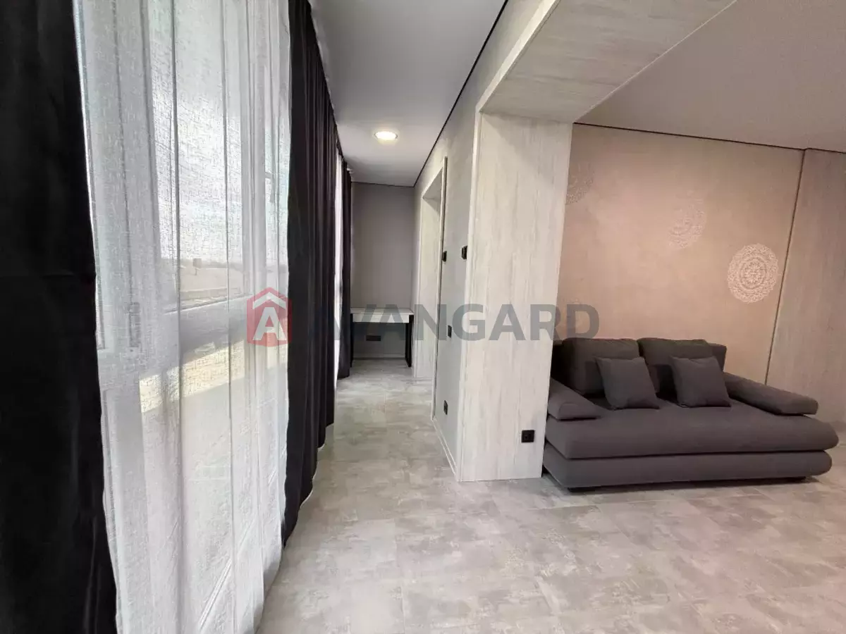 2 ����. ��������, 40/30/10 ��. �., 2/6 ���� ���� 3