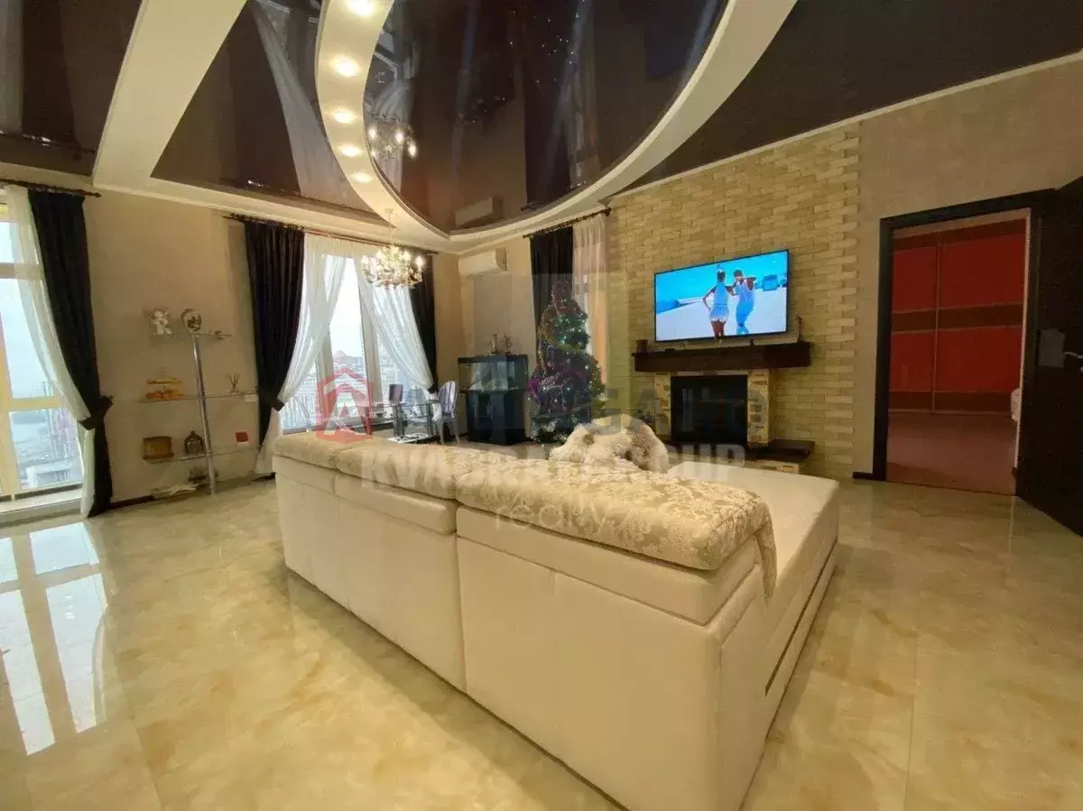 2 ��. ��������, 70/-/- ��. �., 16/17 ������ ���� 3