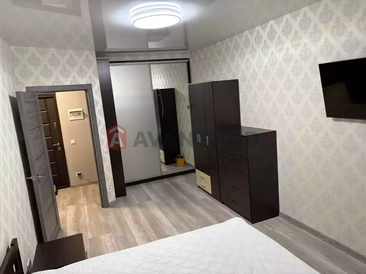 2 ��. ��������, 45/-/- ��. �., 8/10 ������ ���� 5