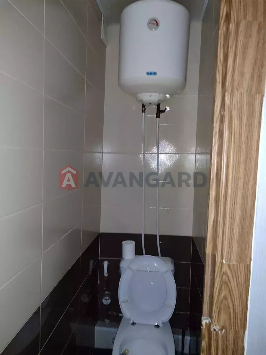 3 . , 67/-/6 . ., 5/9   6