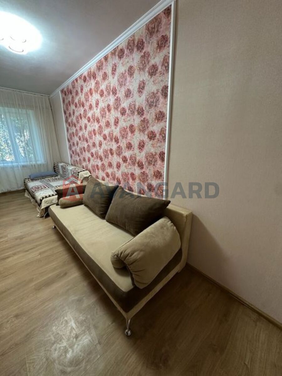 3 ��. ��������, 57/-/10 ��. �., 5/5 ������ ���� 16