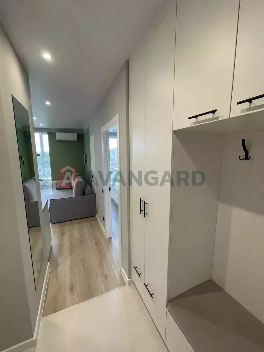 1 ����. ��������, 45/-/10 ��. �., 8/9 ���� ���� 7