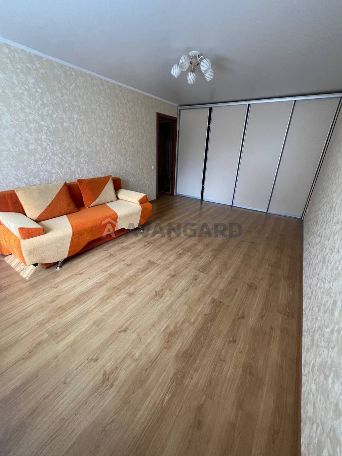 2 ��. ��������, 64/-/- ��. �., 1/6 ������ ���� 6