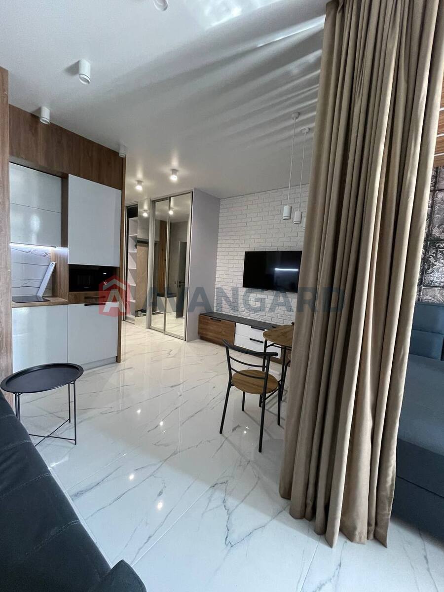 1 ����. ��������, 44/-/24 ��. �., 12/13 ���� ���� 1