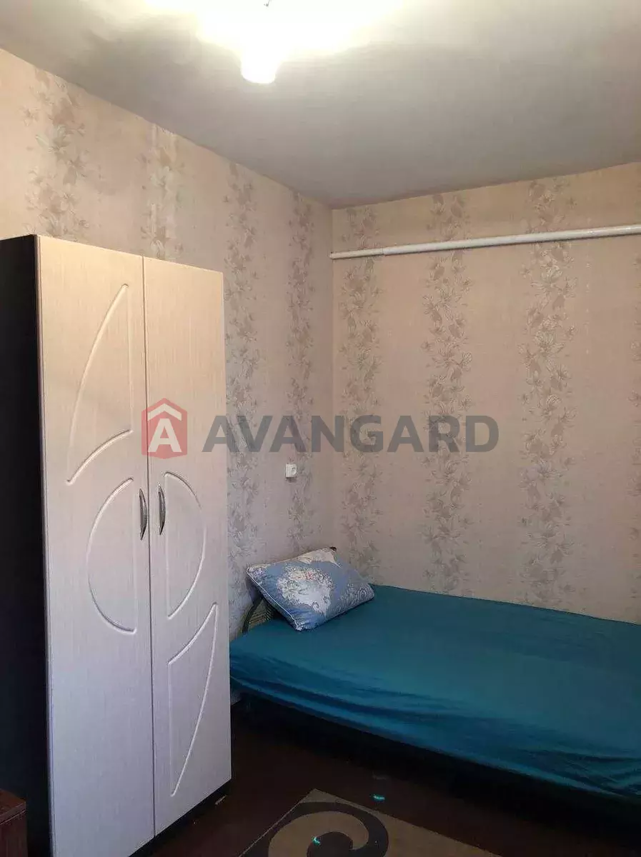 2 ��. ��������, 48/-/3 ��. �., 5/5 ������ ���� 9