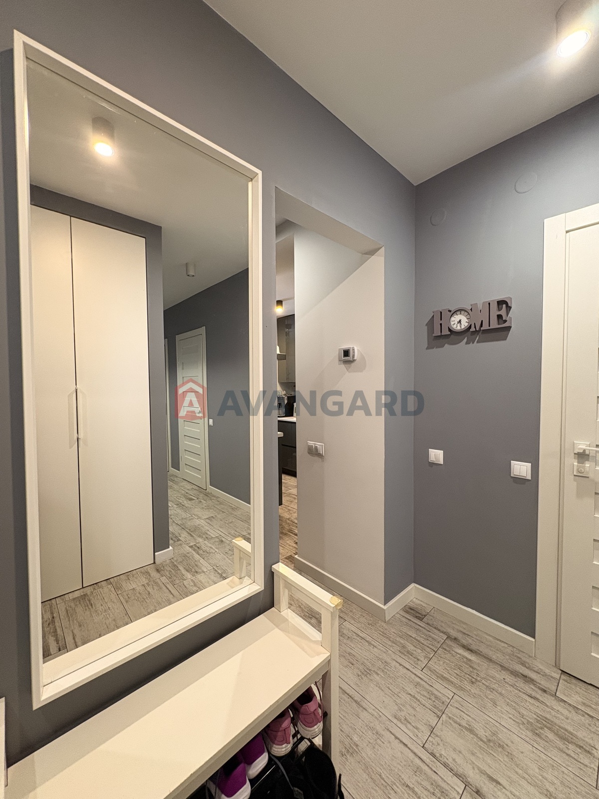 2 ��. ��������, 67/34/18 ��. �., 4/4 ������ ���� 6