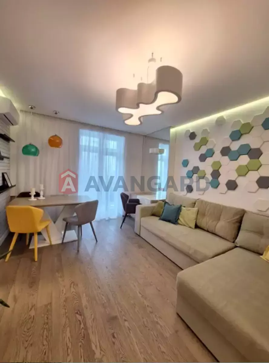 1 ����. ��������, 38/-/- ��. �., 3/5 ���� ���� 10