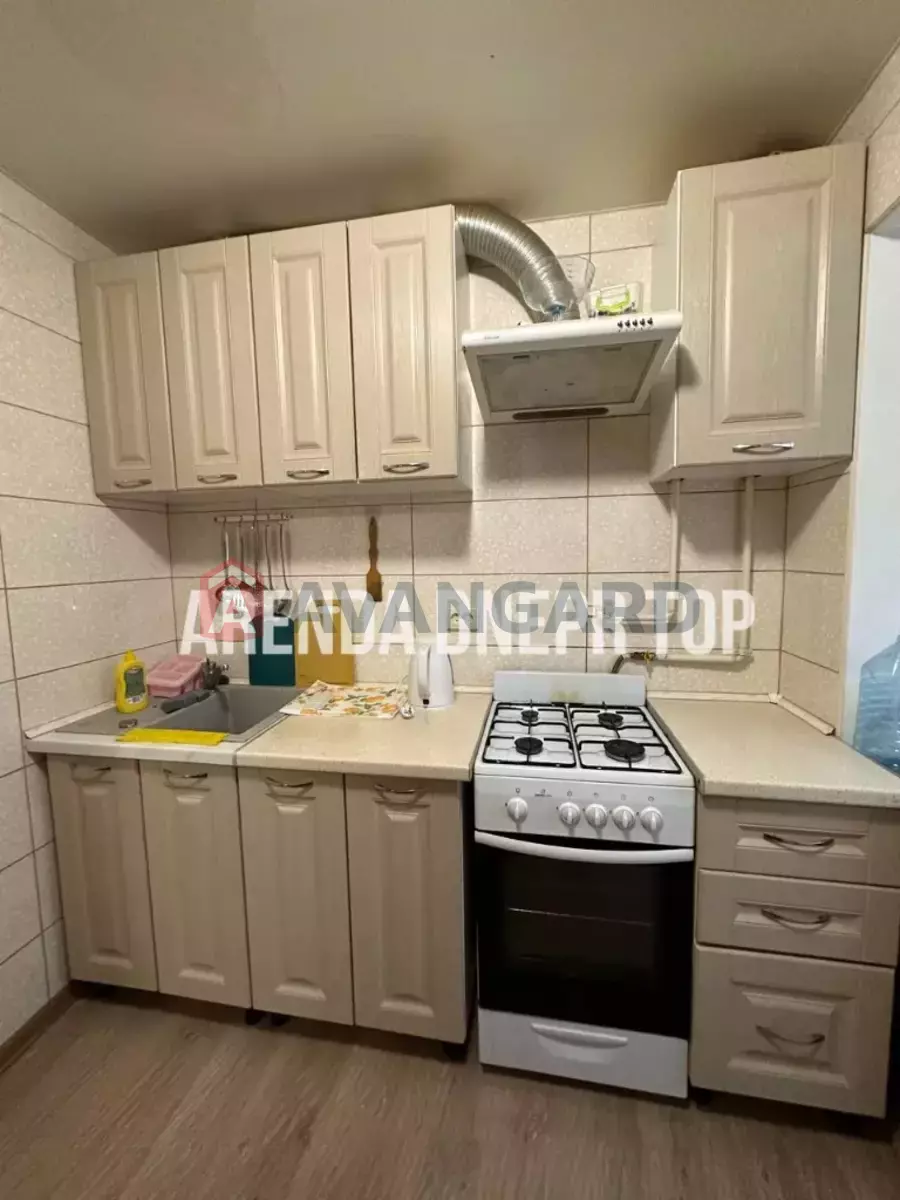 1 ����. ��������, 32/-/- ��. �., 1/9 ���� ���� 9