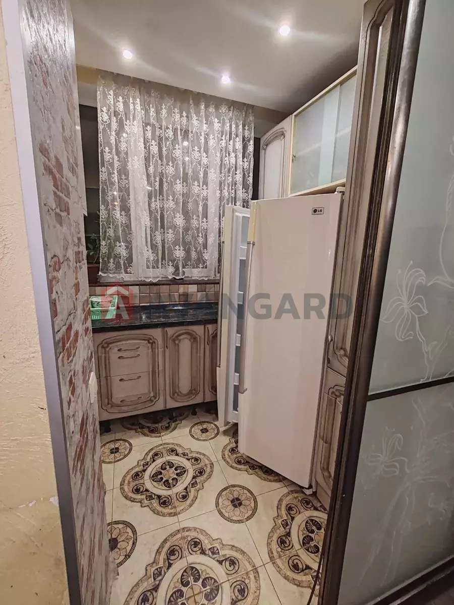 4 ����. ��������, 101/-/9 ��. �., 6/17 ���� ���� 17