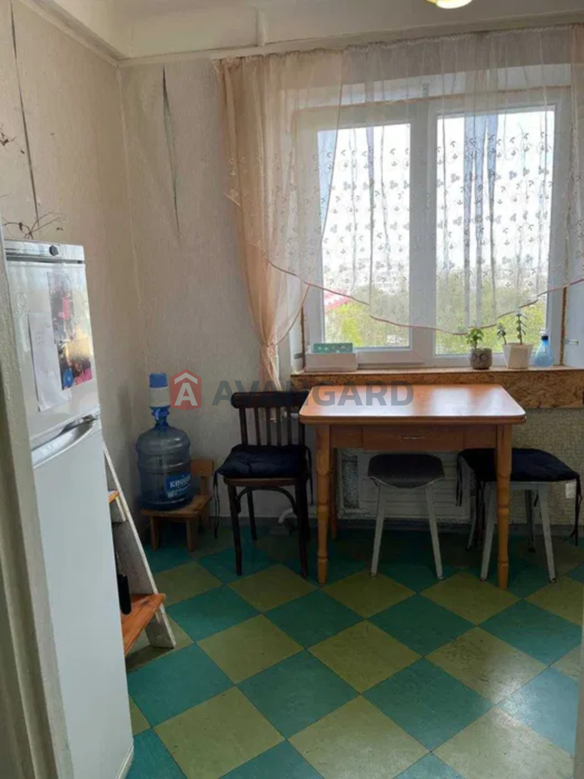 3 ��. ��������, 68/-/7 ��. �., 7/9 ������ ���� 4