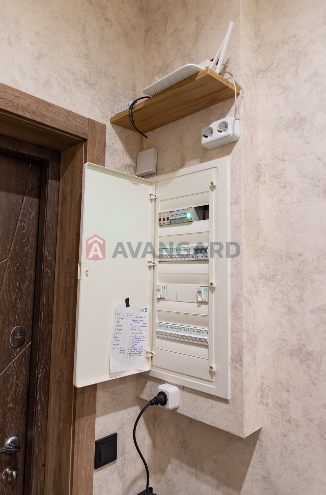 1 ��. ��������, 45/-/- ��. �., 8/22 ������ ���� 20