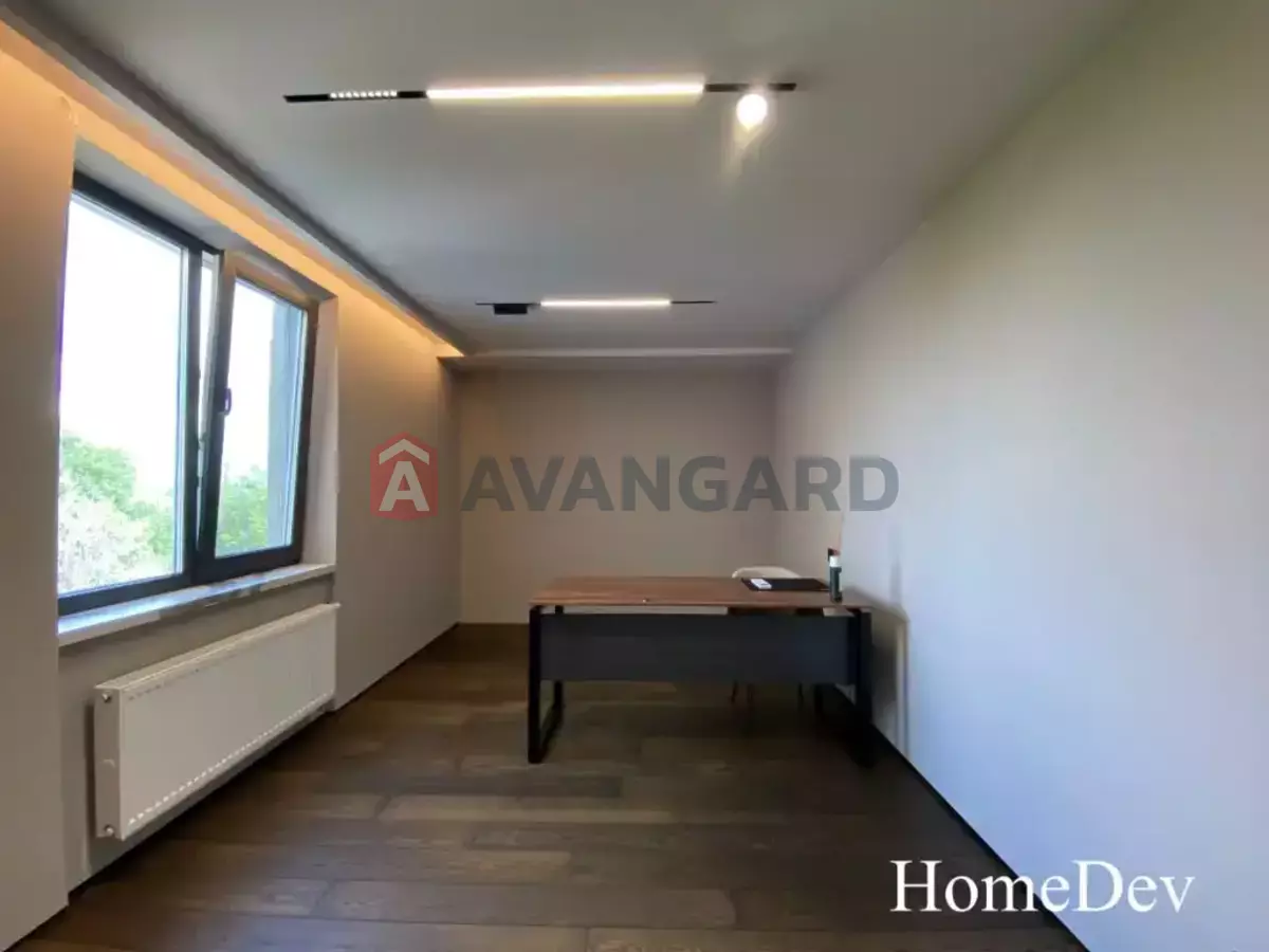 4 ��. ��������, 138/-/25 ��. �., 4/6 ������ ���� 23