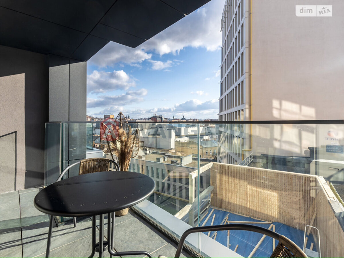 1 ��. ��������, 45/19/5 ��. �., 8/10 ������ ���� 21