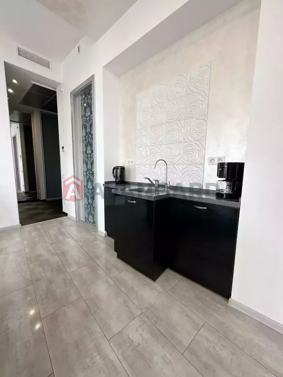 3 ��. ��������, 90/80/25 ��. �., 15/22 ������ ���� 8