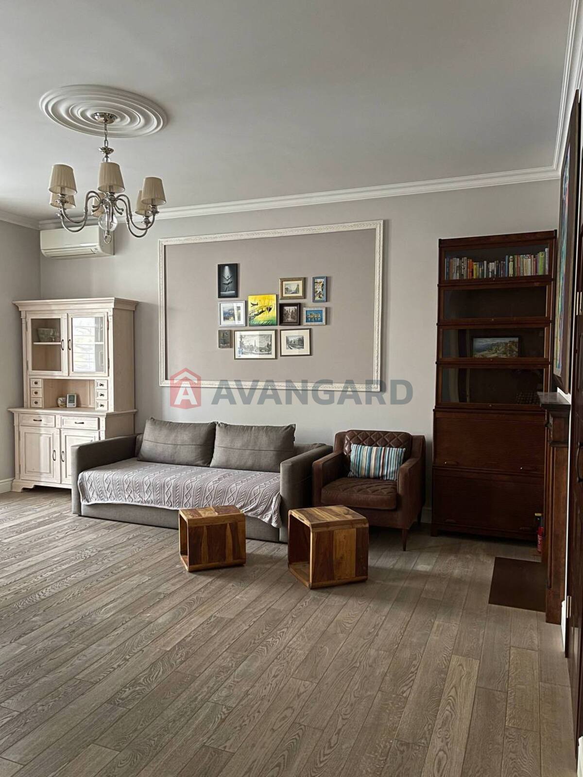 3 ����. ��������, 79.45/50.98/28.9 ��. �., 3/5 ���� ���� 3