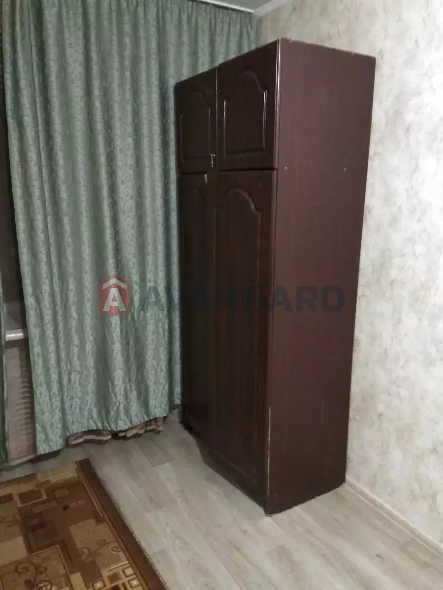 1 ��. ��������, 32/-/6 ��. �., 2/5 ������ ���� 3