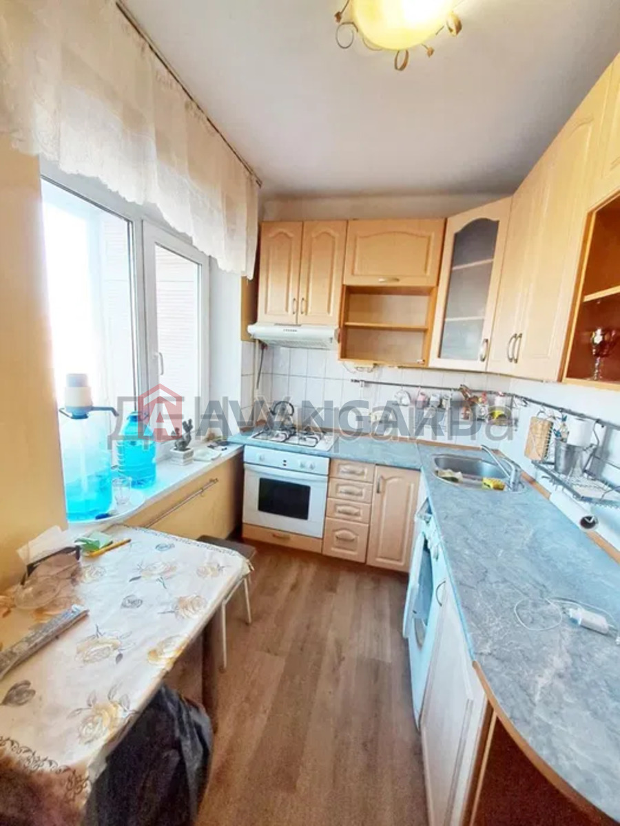 3 ��. ��������, 63/-/7 ��. �., 9/9 ������ ���� 4