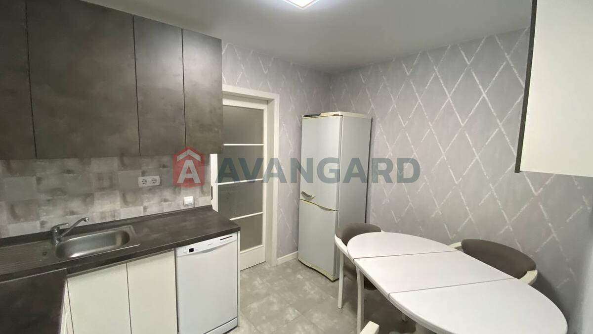 1 ��. ��������, 32/-/- ��. �., 6/9 ������ ���� 1