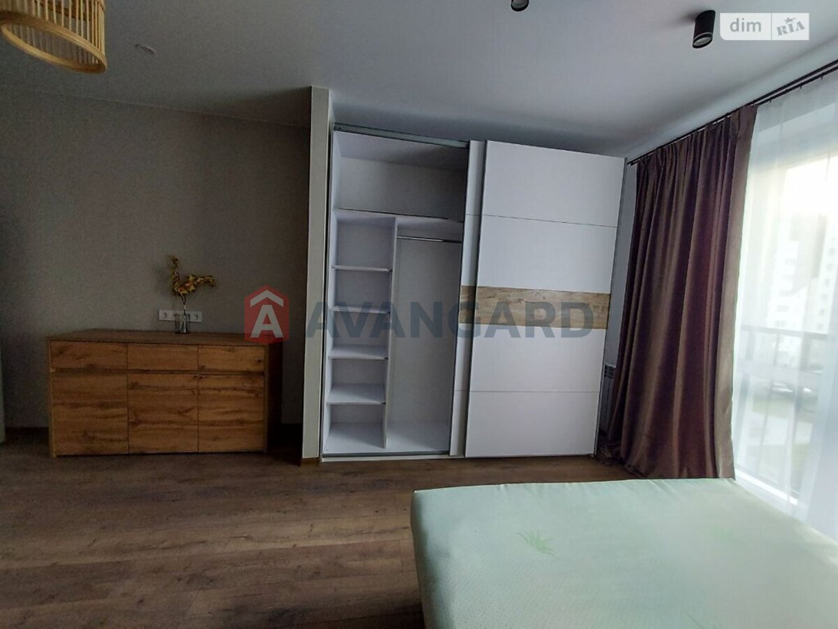 1 ��. ��������, 38/-/10 ��. �., 5/8 ������ ���� 6