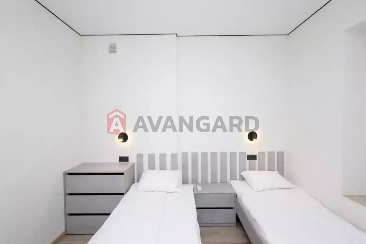 2 ��. ��������, 35/25/10 ��. �., 3/4 ������ ���� 10