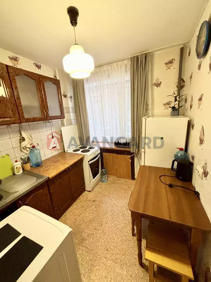 1 ��. ��������, 40/-/8 ��. �., 2/10 ������ ���� 7